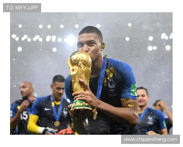 足球巨星姆巴佩:从天才少年到世界足坛的超级明星之路 足球巨星姆巴佩:从天才少年到世界足坛的超级明星之路